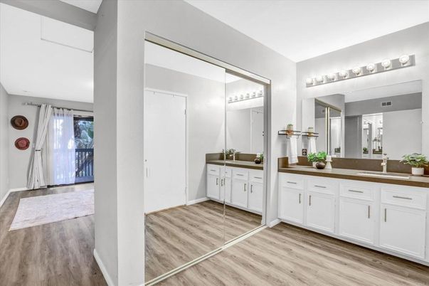 Bathroom, Dual Sink Vanities, Interior, Wood Texture Flooring