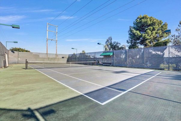 Exterior, Tennis Courts