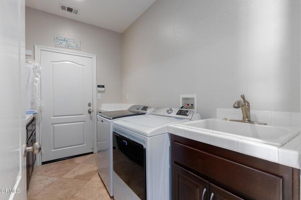 Interior, Recessed Lighting, Washer