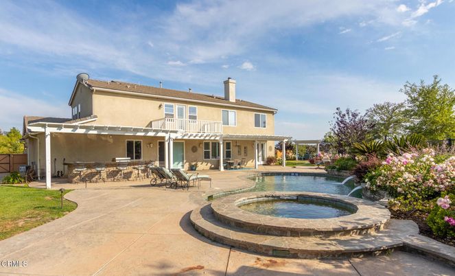 Exterior, Pool