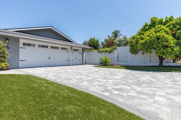 Backyard, Detached Garage, Exterior