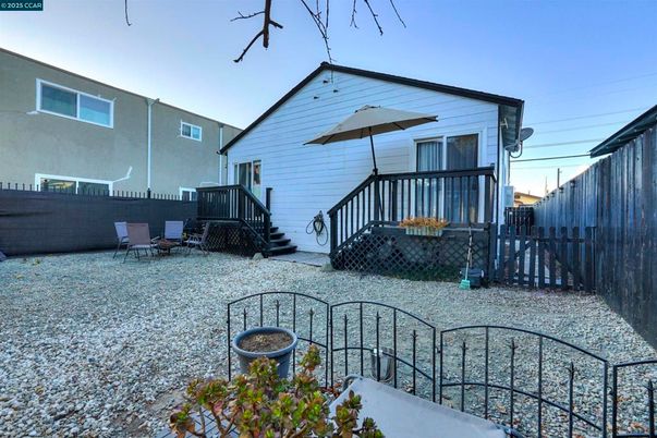 Backyard, Exterior