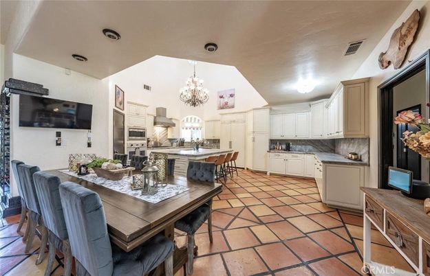 Chandelier, Dining room, Interior, Kitchen, Stainless Steel Appliances