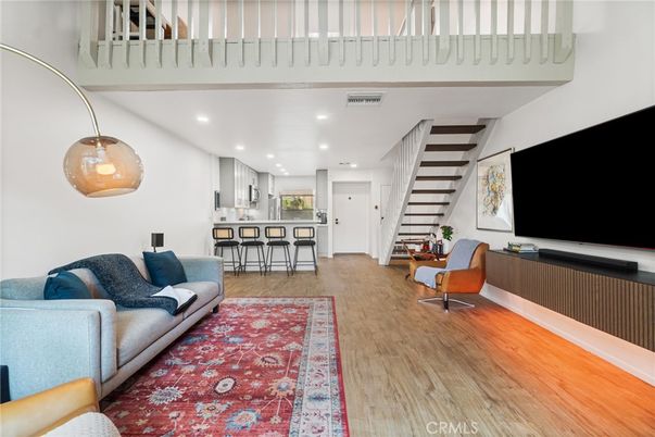 Interior, Kitchen, Living room, Pendant Lights, Recessed Lighting, Wood Texture Flooring