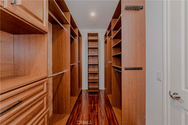 Interior, Recessed Lighting, Walk-in Closets, Wood Texture Flooring