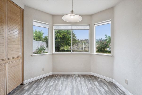 Empty room, Interior, Pendant Lights, Wood Texture Flooring