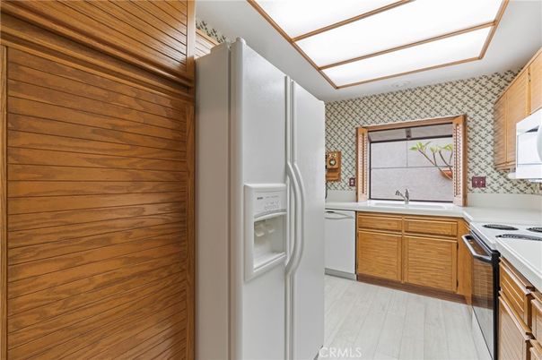 Interior, Kitchen, Wood Texture Flooring, Wooden Walls