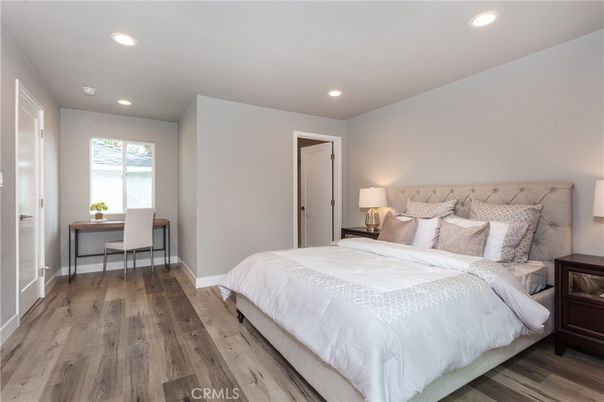 Bedroom, Interior, Recessed Lighting, Wood Texture Flooring
