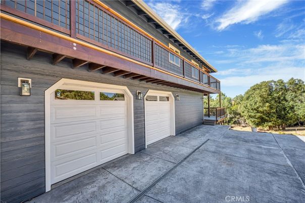 Detached Garage, Exterior