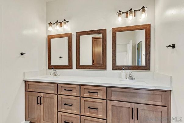 Bathroom, Dual Sink Vanities, Interior