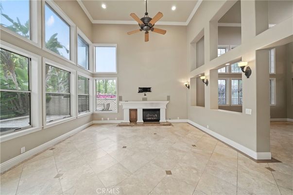 Fireplace, Interior, Recessed Lighting