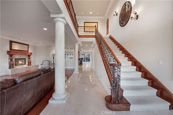 Fireplace, Interior, Recessed Lighting