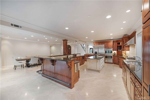 Dining room, Interior, Kitchen, Recessed Lighting, Stainless Steel Appliances