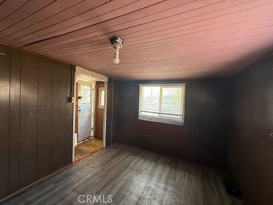 Empty room, Interior, Wooden Ceilings, Wood Texture Flooring, Wooden Walls