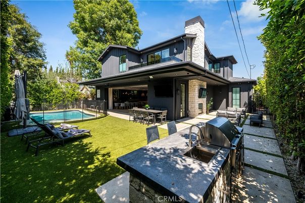 Backyard, Exterior, Pool