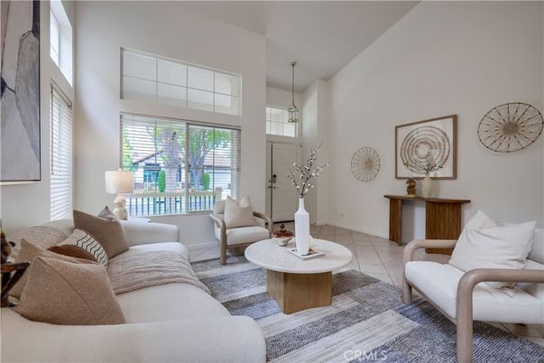Interior, Living room, Pendant Lights
