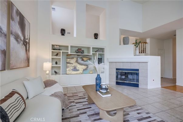 Fireplace, Interior, Living room