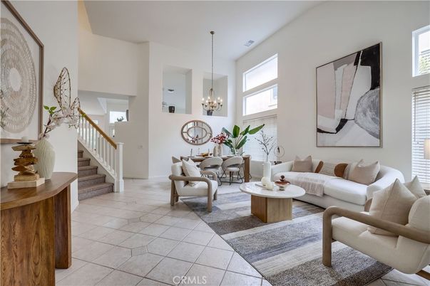 Chandelier, Dining room, Interior, Living room