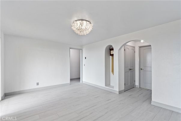 Chandelier, Empty room, Interior, Wood Texture Flooring