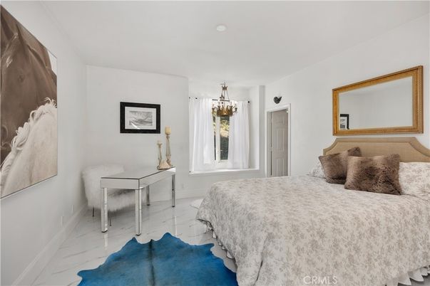 Bedroom, Chandelier, Interior, Marble