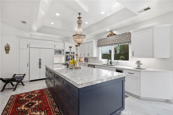 Chandelier, Interior, Kitchen, Marble, Recessed Lighting, Stainless Steel Appliances