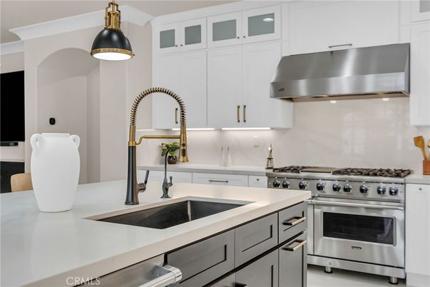 Interior, Kitchen, Pendant Lights, Stainless Steel Appliances