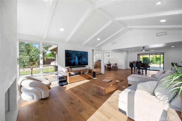 Interior, Living room, Piano, Recessed Lighting, Wood Texture Flooring