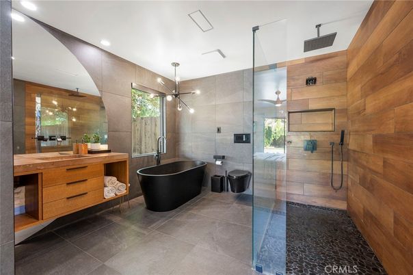 Bathroom, Dual Sink Vanities, Free Standing Baths, Glass Shower, Interior, Pendant Lights, Recessed Lighting