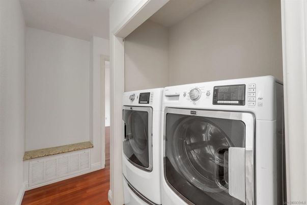 Interior, Utility Closets, Washer, Wood Texture Flooring