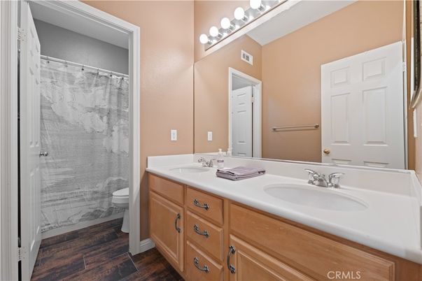Bathroom, Dual Sink Vanities, Interior, Wood Texture Flooring
