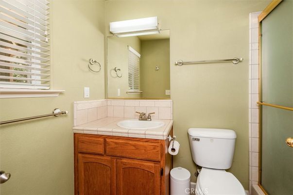 Bathroom, Interior, Tile Countertops