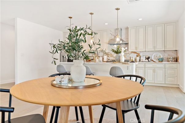 Dining room, Interior, Kitchen, Pendant Lights, Recessed Lighting