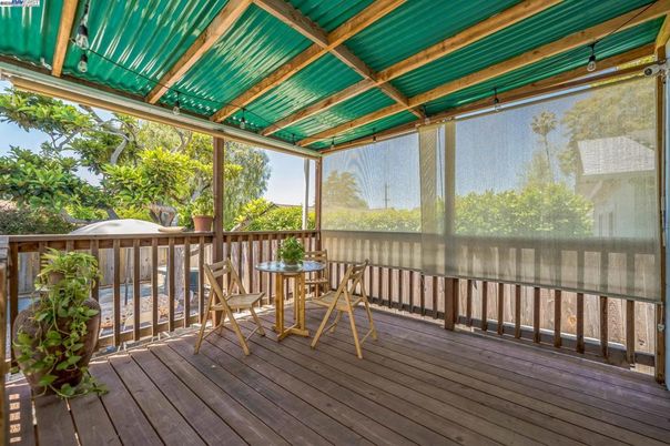 Exterior, Interior, Sun Room, Wood Texture Flooring