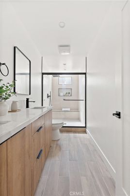 Bathroom, Dual Sink Vanities, Interior, Wood Texture Flooring