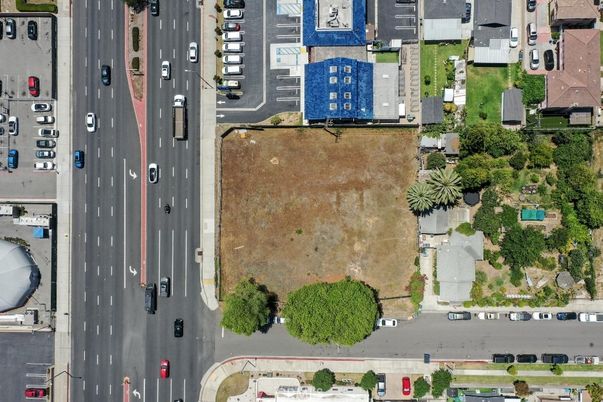 Exterior, Drone