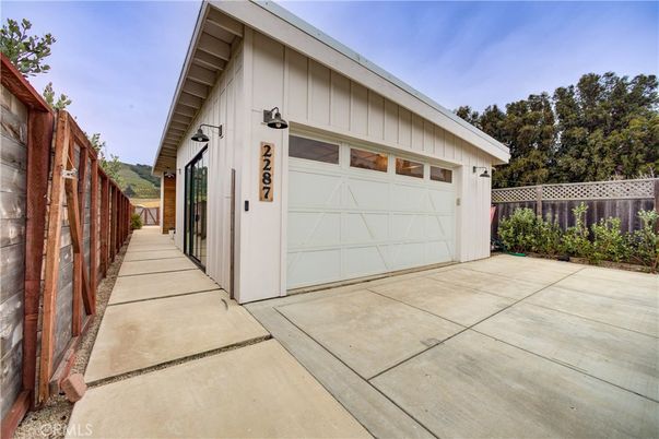 Detached Garage, Exterior