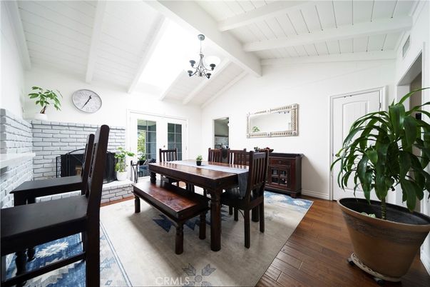 Chandelier, Dining room, Fireplace, Interior, Wood Texture Flooring