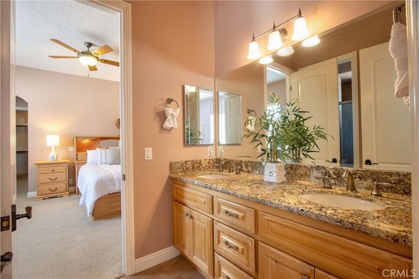 Bathroom, Bedroom, Dual Sink Vanities, Interior