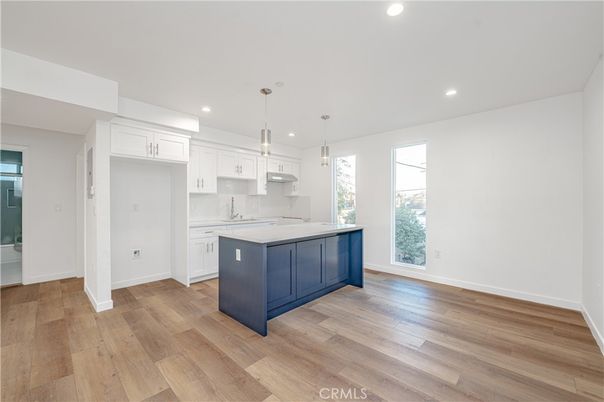 Interior, Kitchen, Pendant Lights, Recessed Lighting, Wood Texture Flooring