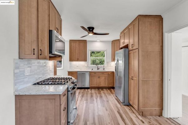 Interior, Kitchen, Recessed Lighting, Wood Texture Flooring
