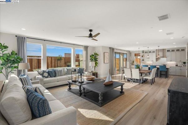 Dining room, Interior, Kitchen, Living room, Pendant Lights, Recessed Lighting, Wood Texture Flooring