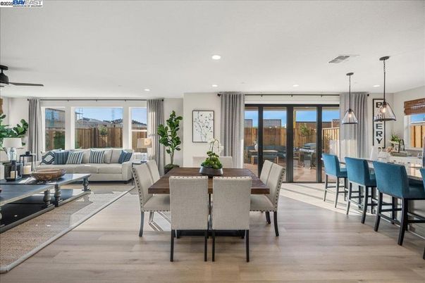 Dining room, Interior, Living room, Pendant Lights, Recessed Lighting, Wood Texture Flooring