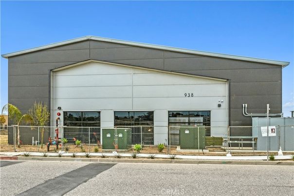 Exterior, Facade, None