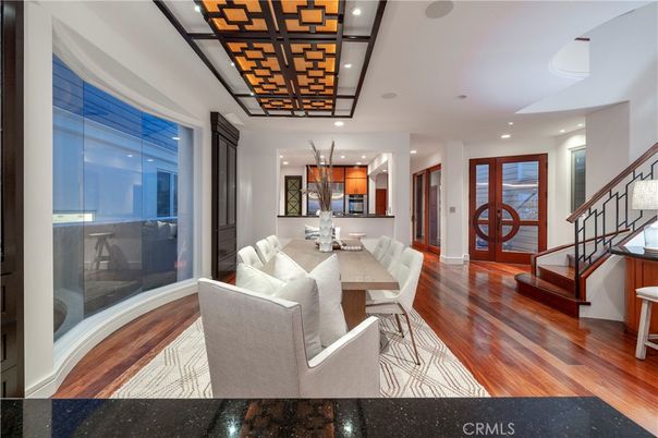 Dining room, Interior, Kitchen, Living room, Pendant Lights, Recessed Lighting, Stainless Steel Appliances, Wood Texture Flooring