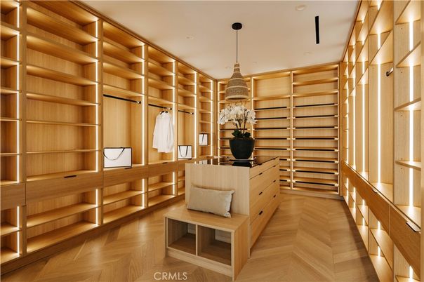 Interior, Recessed Lighting, Walk-in Closets, Wood Texture Flooring