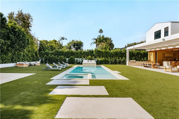 Backyard, Exterior, Pool