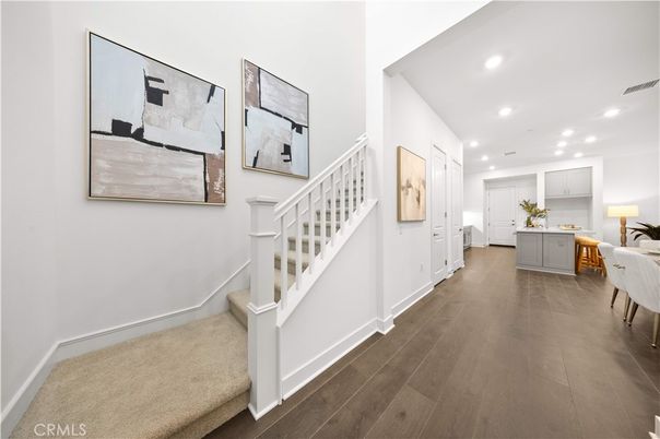 Interior, Recessed Lighting, Wood Texture Flooring
