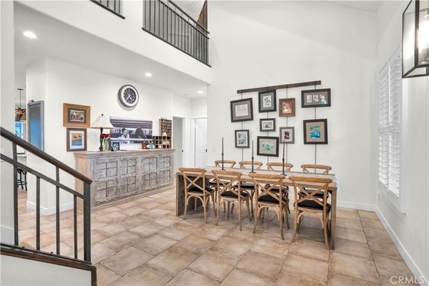 Dining room, Interior, Recessed Lighting