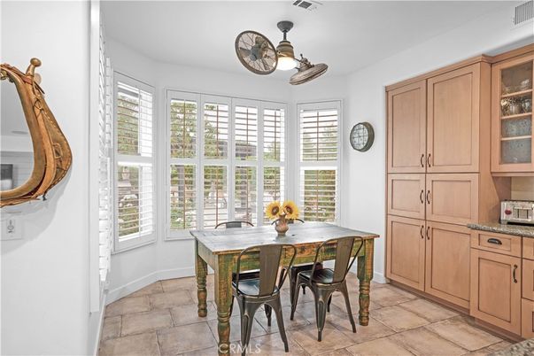 Dining room, Interior