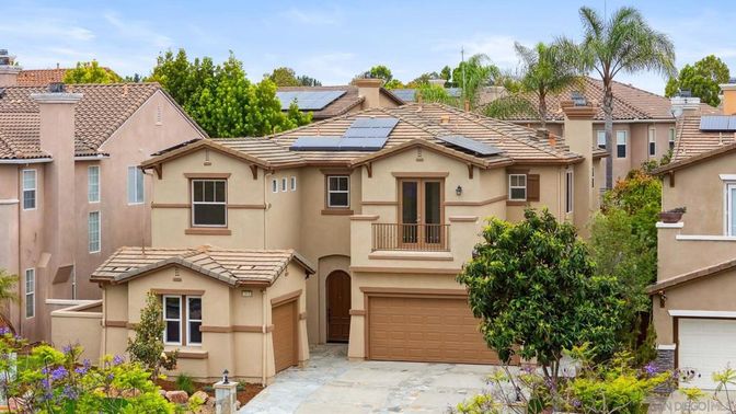 Attached, Exterior, Facade, Solar Panels, Mediterranean